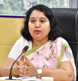 ಗ್ಯಾಸ್, ಪೆಟ್ರೋಲ್, ಡಿಸೇಲ್ ಬಗ್ಗೆ ಸುಳ್ಳು ಸುದ್ದಿ ಹರಡಿದರೆ ಕಠಿಣ ಕ್ರಮ: ಜಿಲ್ಲಾಧಿಕಾರಿ ಸ್ನೇಹಲ್