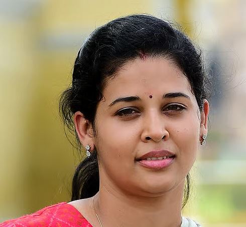 ಪರಿಸರ ಸ್ನೇಹಿ ಬಟ್ಟೆ ಬ್ಯಾಗ್ ಖರೀದಿಯಲ್ಲಿ ಅಕ್ರಮ, ಐಎಎಸ್ ಅಧಿಕಾರಿ ರೋಹಿಣಿ ಸಿಂಧೂರಿ ವಿರುದ್ಧ ತನಿಖೆಗೆ ಹೈಕೋರ್ಟ್ ಅಸ್ತು